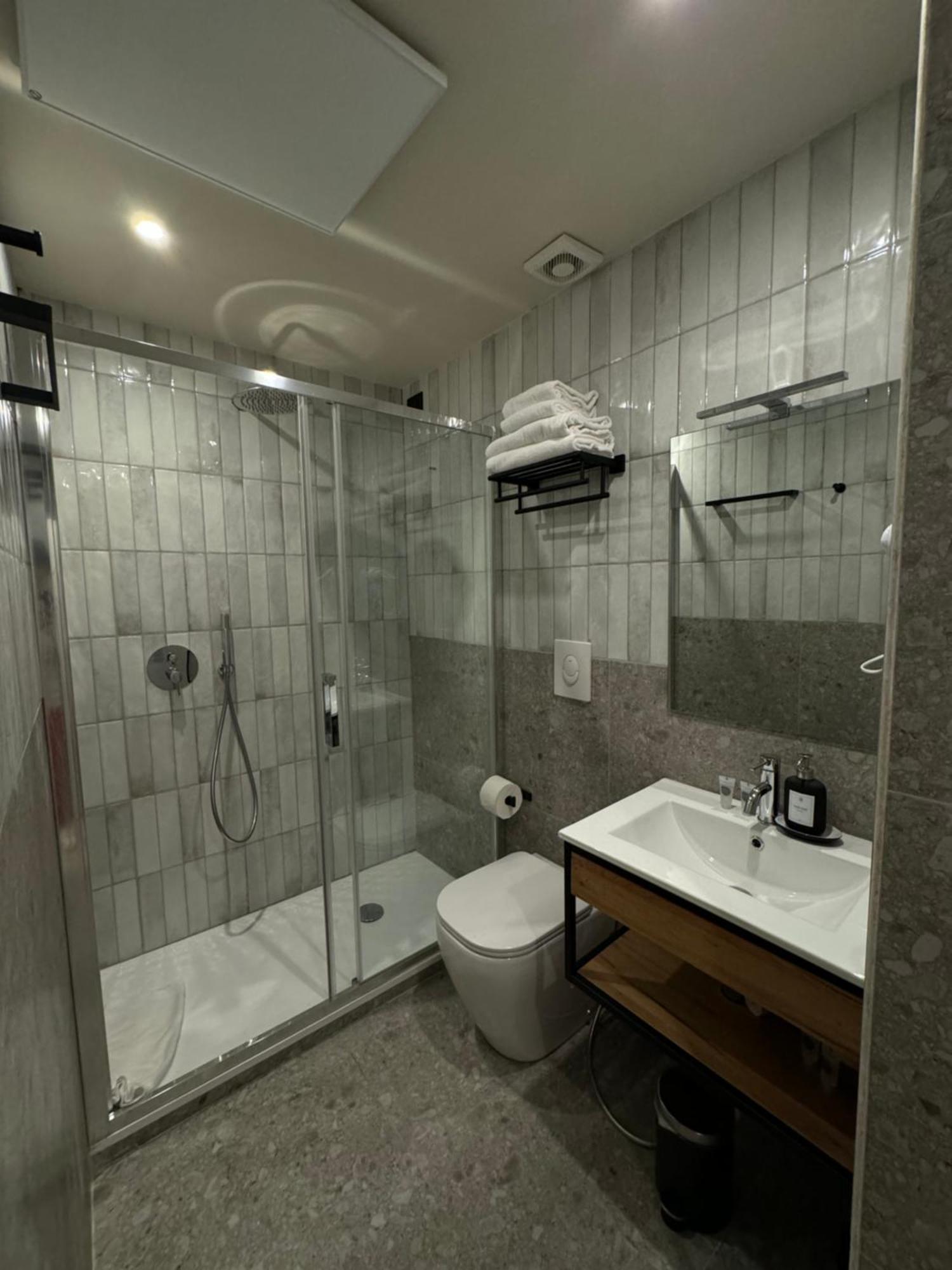 Honeycomb Guesthouse Rome Exterior photo