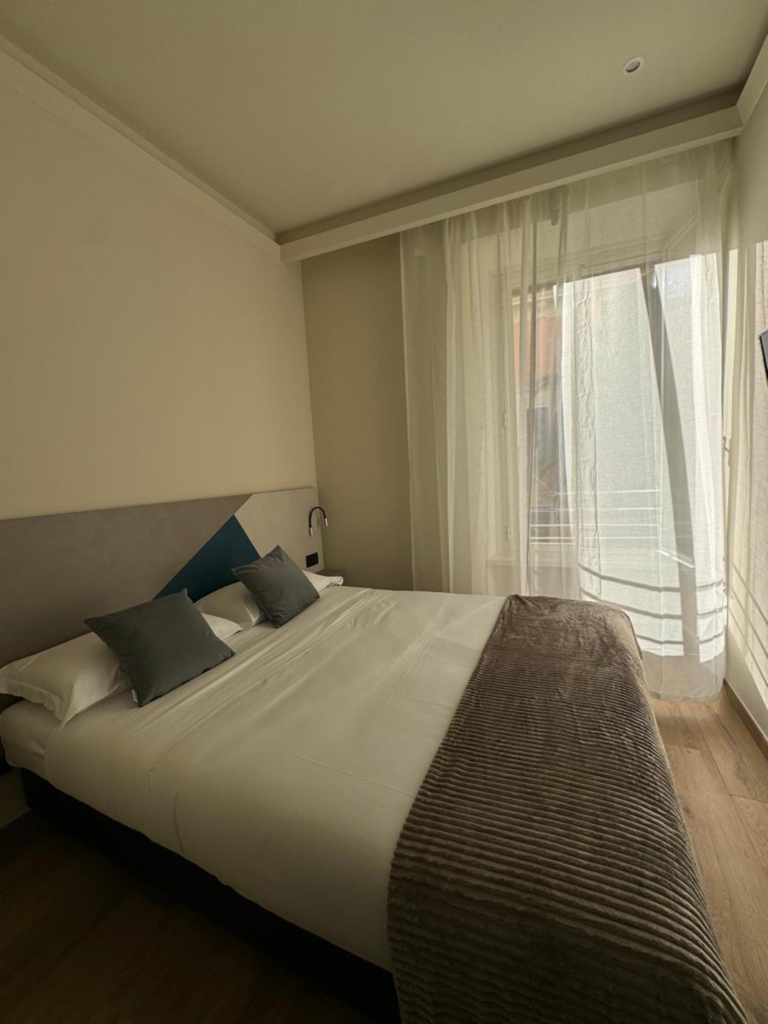 Honeycomb Guesthouse Rome Exterior photo