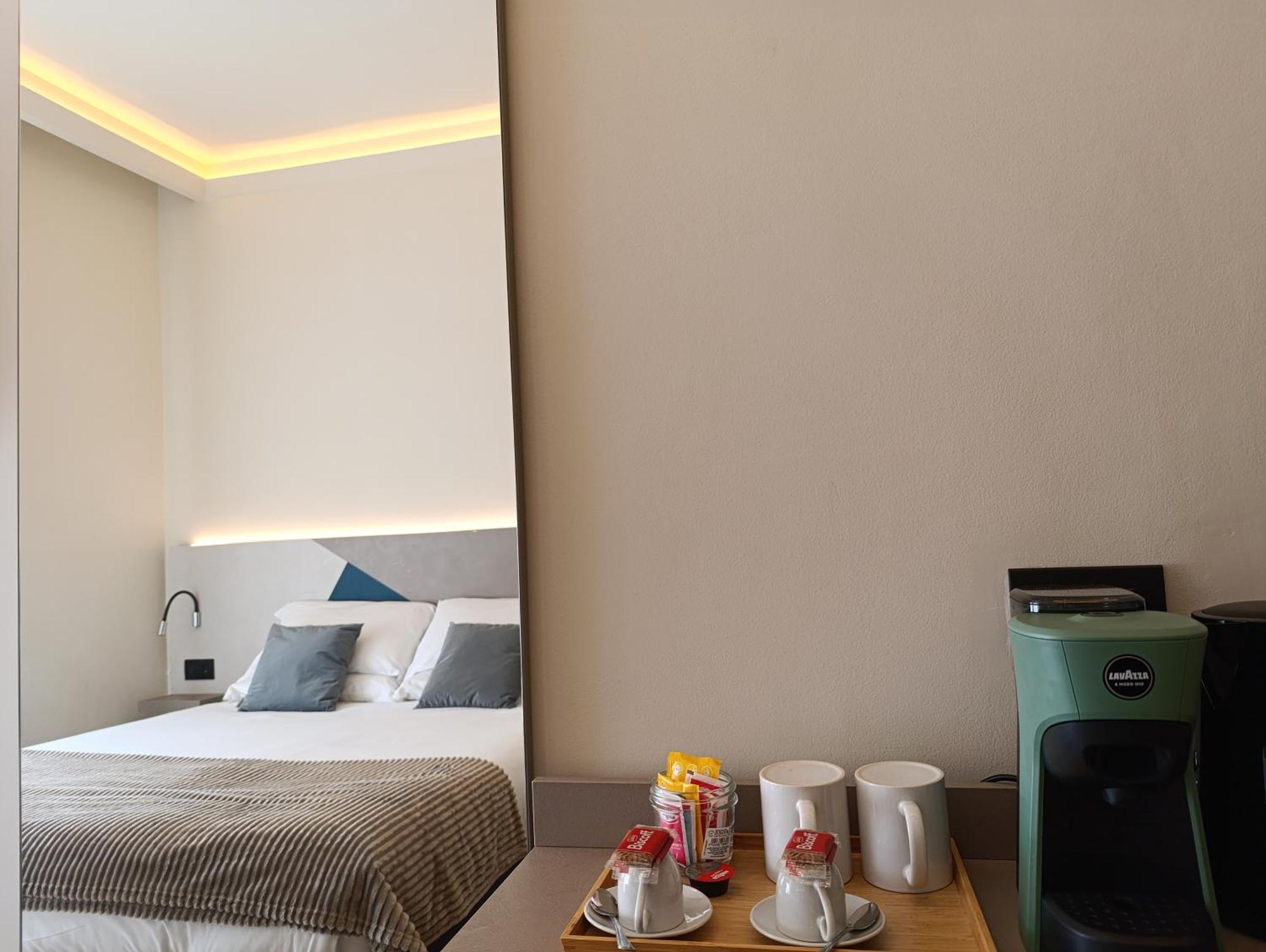 Honeycomb Guesthouse Rome Exterior photo